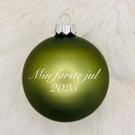"Min første jul" glasskule 10 cm, julegrønn matt